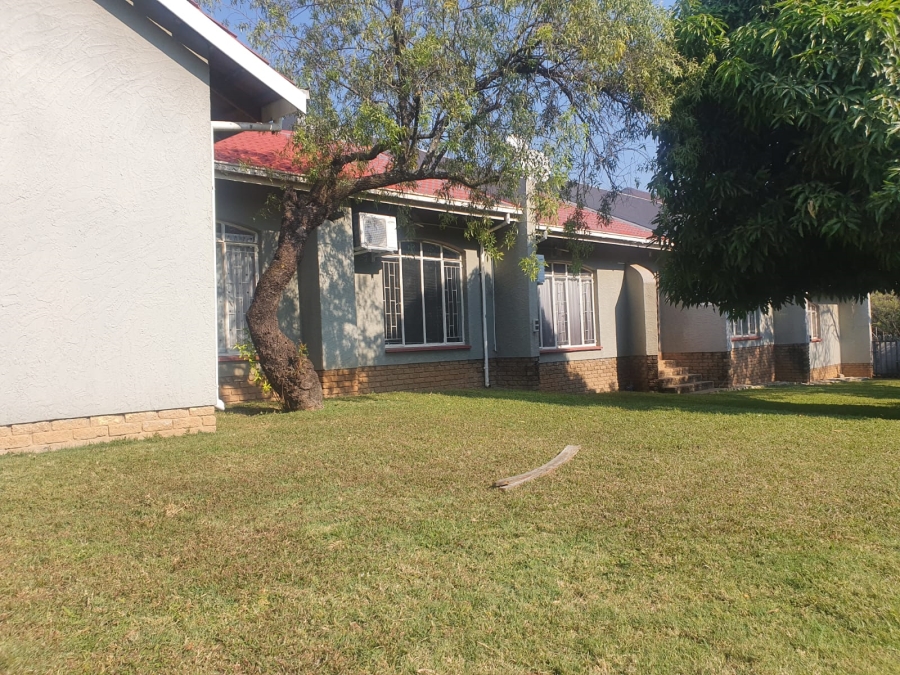 4 Bedroom Property for Sale in Safari Gardens North West